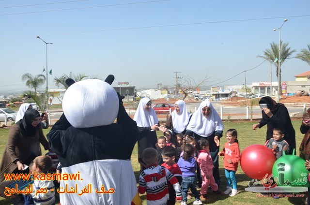 فيديو: صف الفراشات يطير كالفراشات في احضان منتزه عبد الكريم قاسم 